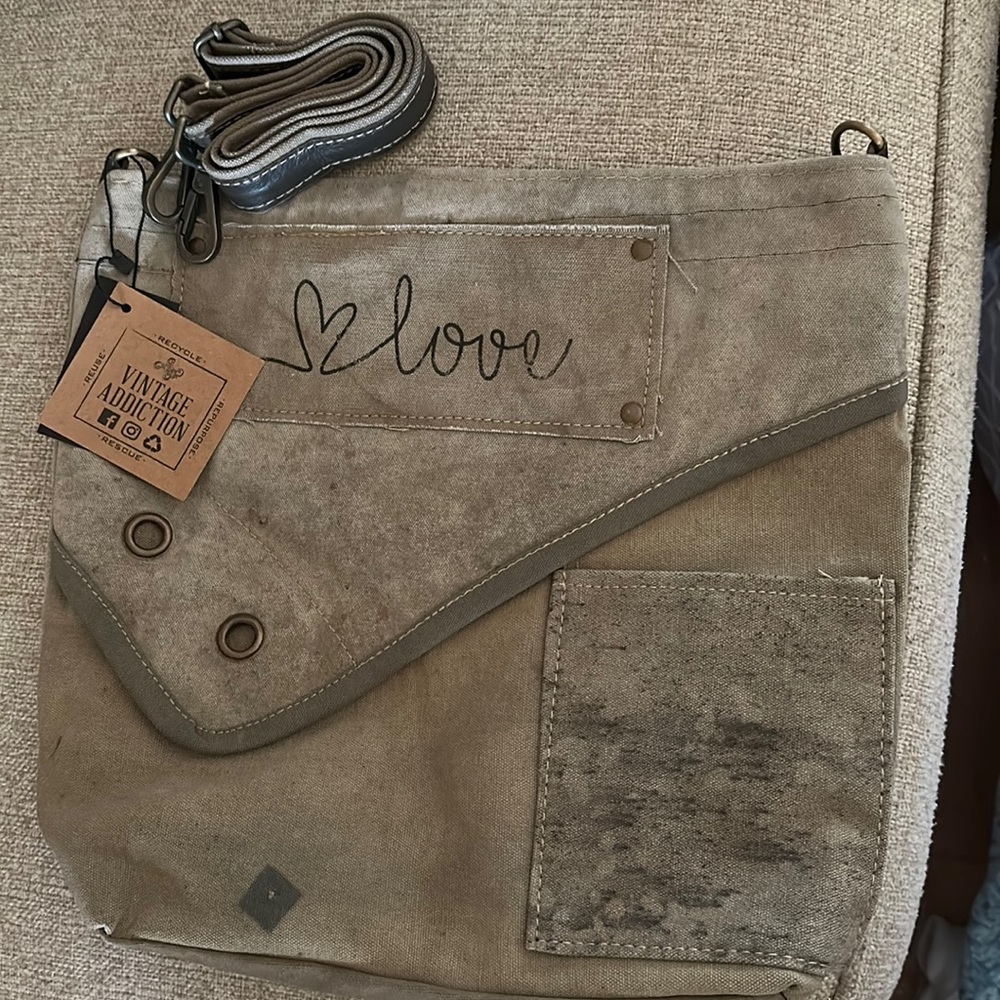 Vintage Addiction Bag